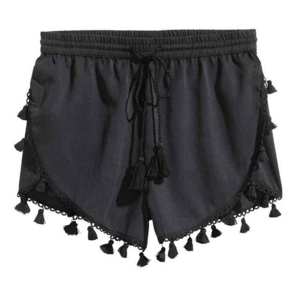 H&M Pants - H&M Conscious Tassel Festival Tulip Shorts